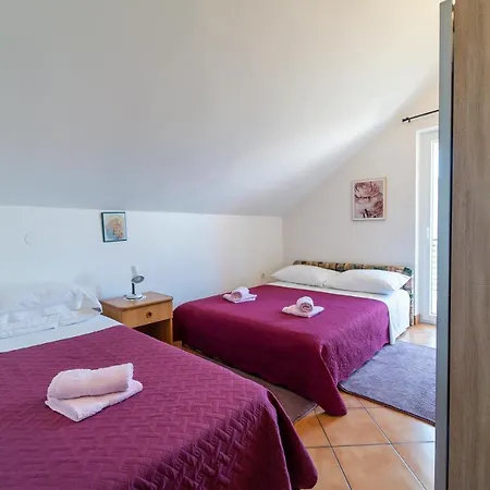 Nada アパート ペトルチャネ