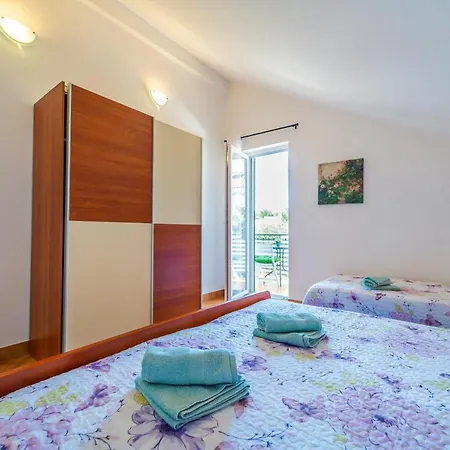 Nada Appartement Petrčane